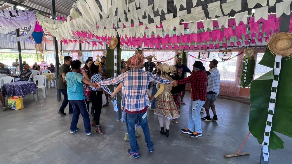 Capa da notícia: Festa junina no Centro Pop Taguatinga promove lazer e afetividade a pessoas em situação de rua